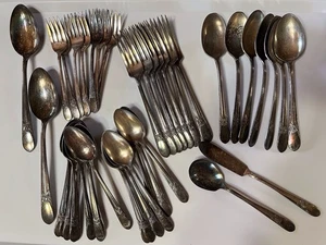 Cubiertos de colección Wm Rogers IS AMADO patrón circa 1940 PLATEADO 41 piezas - Imagen 1 de 14