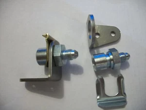 FMR AN -4 MALE X 3/8"-24, FEMALE INVERTED FLARE FITTING KIT, W/BOLT ON TAB -CLIP - Bild 1 von 2