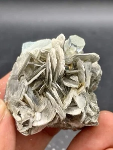 335 Carats Beautiful Aquamarine Cluster With Mica From Skardu Pakistan. - Picture 1 of 10