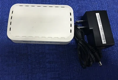 Netgear 5 Port Gigabit Ethernet Switch GS605v5 w/ AC Power Adapter - Image 1 of 4