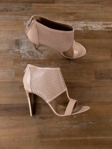 SALVATORE FERRAGAMO Pacella nude beige laser cut leather sandals 10 40.5 - Picture 1 of 9