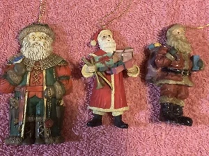 Juego de 3 adornos vintage de resina de Papá Noel  - Imagen 1 de 1