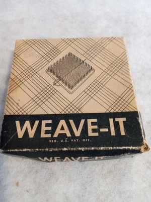 Vintage USA Made By Donar Products/WEAVE-IT/Hand Loom/Original Box And Instruct. - Image 1 of 4