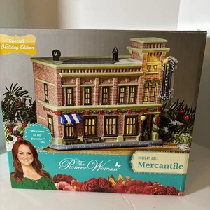 Neu Pioneer Woman Holiday Edition 2019 Mercantile Light Up Keramik Weihnachten - Bild 1 von 9