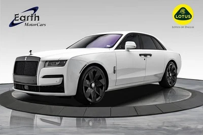 Rolls-Royce Ghost 2022 ¡más de 67.000 dólares en opciones de fábrica! ¡Precio de venta sugerido por el fabricante $411,700! Foto 1 de 4