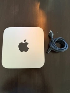 Apple Mac Studio M1 Max 32GB Ram 2TB HD 10 Core CPU, 32-Core GPU - Bild 1 von 8