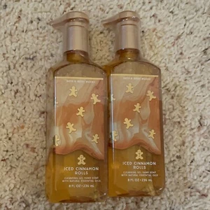 2 NEW Bath & Body Works Iced Cinnamon Roll Gel Hand Soap 8 fl oz - Picture 1 of 1