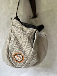 PET Carrier SLING WITH ZIP NET CLOSURE AND LEASH HOOK MULTIPLE POCKETS ALFIE - Picture 1 of 21