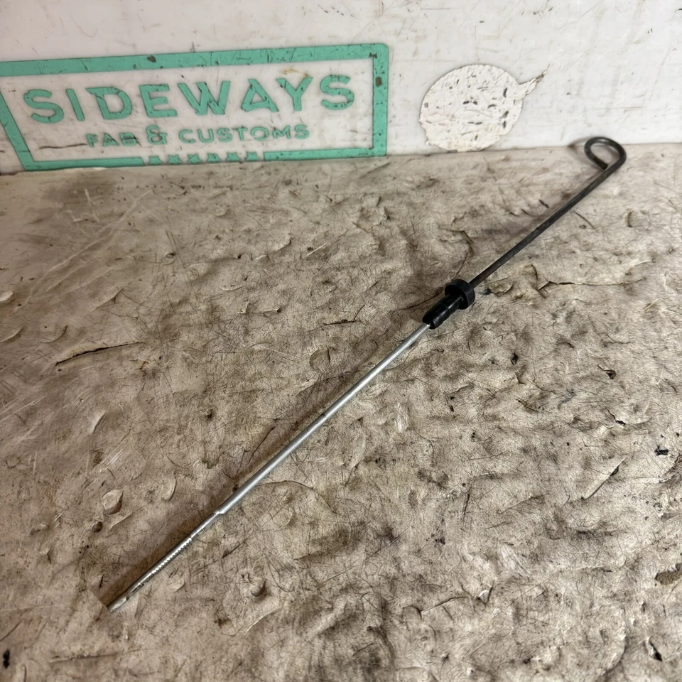 Varilla de medición de aceite de motor Datsun 280zx 79-83 L28 2,8 L Foto 1 de 4