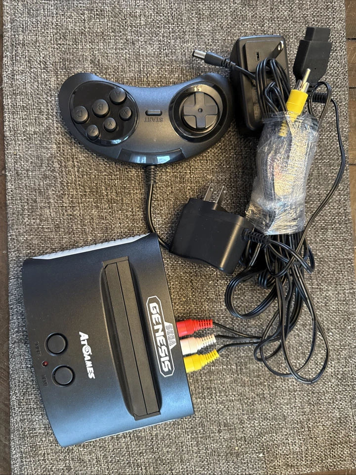 Consola y controlador AtGames Sega Genesis Flashback Classic Mini HDMI solamente Foto 1 de 1