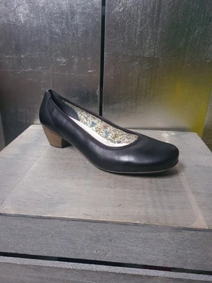 Mint condition Rieker pumps size 42 black leather loafers ballet shoes heel 1995 - Image 1 of 4