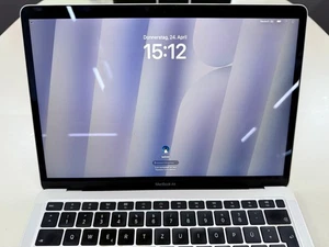 Apple MacBook Air 13" Retina 2020 i5 8GB 256GB TOP Zustand silber - Afbeelding 1 van 5