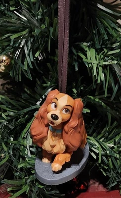 DISNEY STORE DAMA Y EL VAGABUNDO DAMA COCKER SPANIEL ADORNO DE NAVIDAD PERSONALIZADO RARO Foto 1 de 4