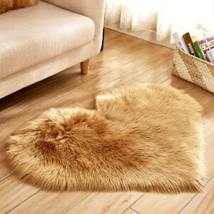 Shaggy Heart-shaped Carpets Rug Home Bedroom Carpet Fluffy Faux Fur Floor Mat