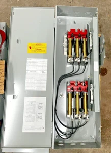 Eaton DT362NGK Square D 3 Phase Disconnect Switch Box - Picture 1 of 9