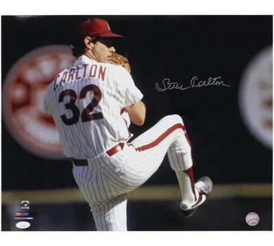 Steve Carlton Signed Philadelphia Phillies Unframed 16x20 MLB Pitching Photo - Image 1 of 3
