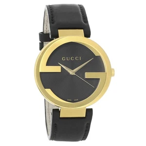 Reloj de cuarzo suizo Gucci 133 entrelazado G para hombre tono dorado correa negra YA133212 - Imagen 1 de 4