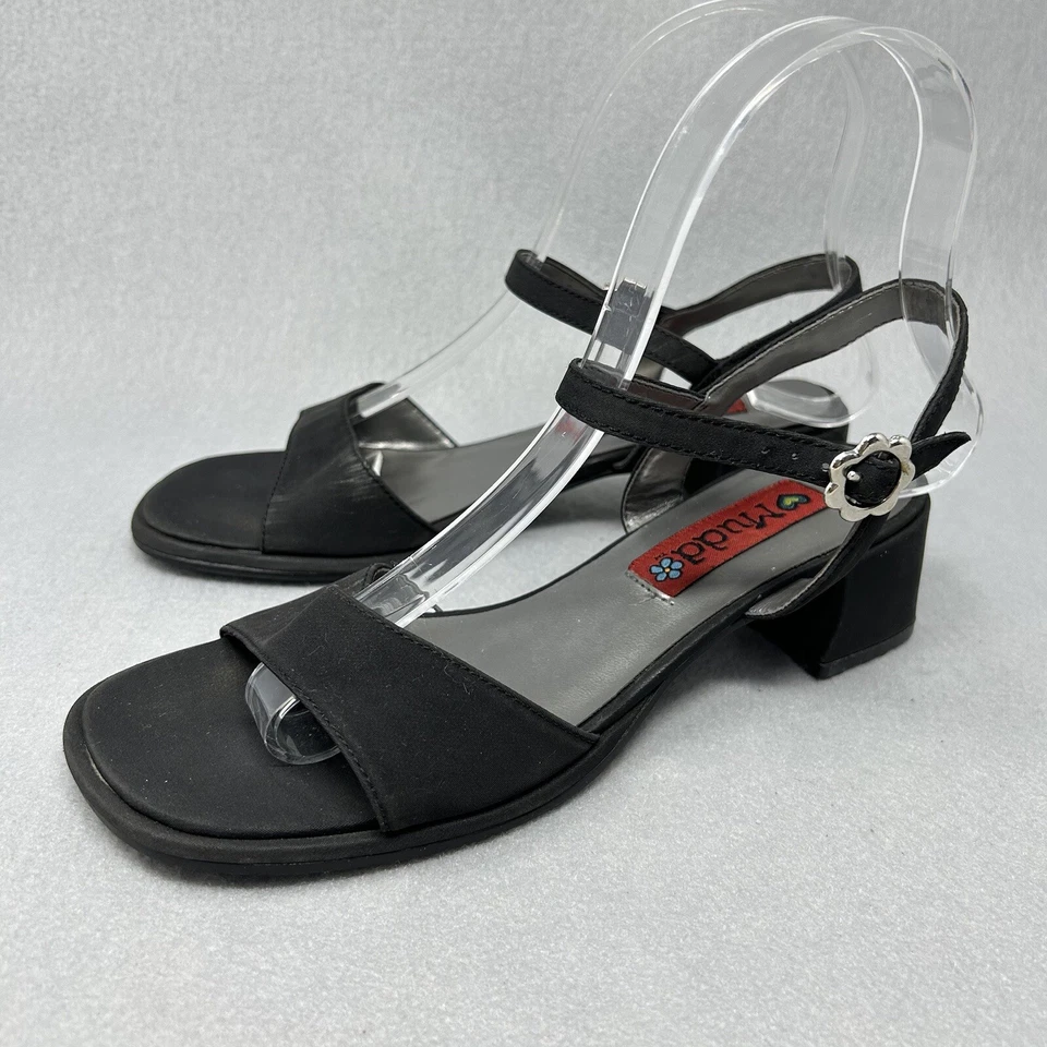 Vintage Y2K Mudd Women’s Size 4.5 Black Strappy Square Toe Chunky Heel Sandals - Image 1 of 4