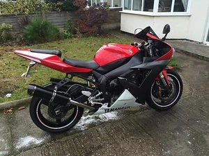 YAMAHA YZF1000 R1 5PW 02-03 Black Tri-Oval Carbon Outlet Road-Legal Exhaust - Picture 1 of 7