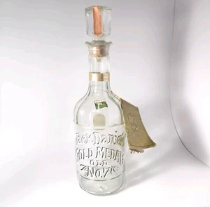 De colección Jack Daniels 1974 Medalla de Oro Antiguo No. Sello fiscal anillo personalizado 7 decantadores - Imagen 1 de 19