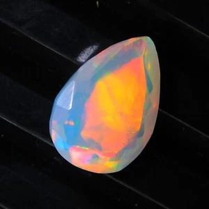 13x9x6mm AAA Quality Faceted Ethiopian Opal Gemstone Cabochon 3Cts - Picture 1 of 3
