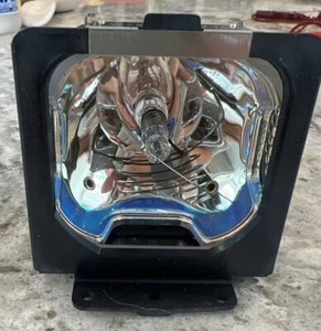 OEM Lamp & Housing Canon Projector 1AV4T30B05900 - Picture 1 of 6