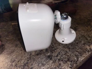 Indoor and outdoor security camera wireless - Picture 1 of 4