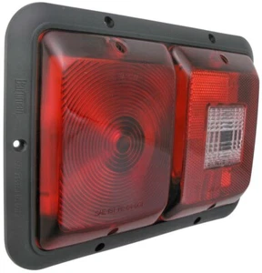 American Motorhome RV Bargman sae-aip2rst-84 Tail light assembly - Picture 1 of 1