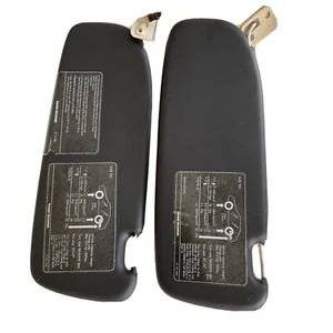 1978 – 94 Saab 900 Classic Sun Visor SUNVISOR CREME & BLACK DRIVERS SIDE CLEAN - Foto 1 di 2