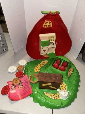 Juego Tienda Shoppe Tienda Hornear Berry Shortcake Fresa Años 80 De Colección Foto 1 de 2