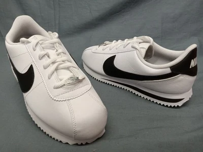 Nike для мальчиков Cortez основной SL (GS) кроссовки кожи белый черный размер 6 новый в коробке! - Изображение 1 из 4