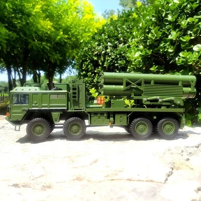 1/32 SX-EXTREME MOBILITY TRUCK SYSTEM - Missile launch vehicle Green Color - Image 1 of 4