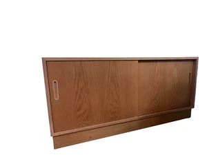 Hundevad Møbelfabrik side board in brown in good condition with small scuff - Picture 1 of 8