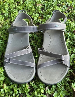 Sandalias ajustables con tiras Teva Verra gris topo para mujer 10 Foto 1 de 4