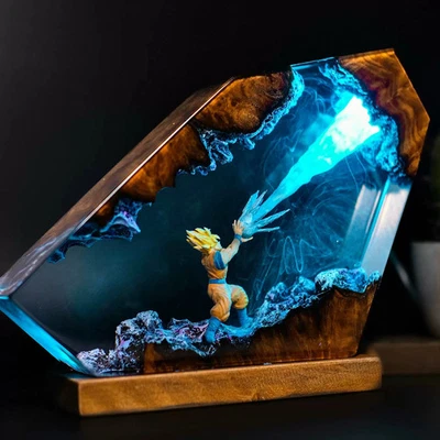 Lámpara de resina Saiyajin inspirada en el anime: escultura artística LED 3D para coleccionistas de decoración del hogar Foto 1 de 3