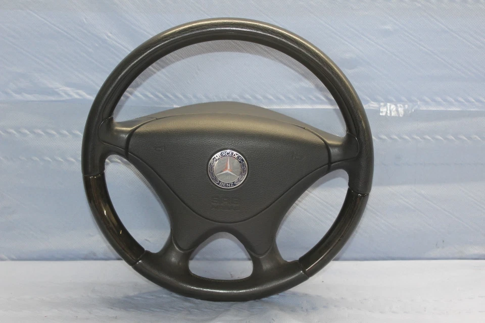 Mercedes SLK R 170  Lenkrad Holz Vogelaugenahorn / Leder  A 170 460 22 03 - Bild 1 von 4