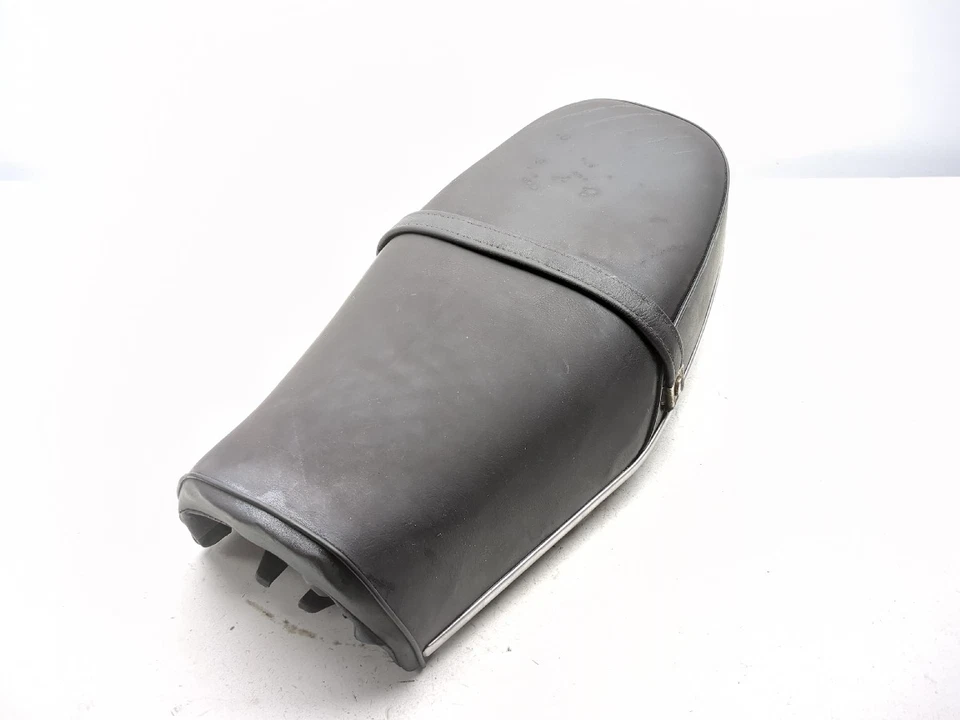 76 Honda CB125 Full One Piece Driver Passenger Seat - Image 1 of 4