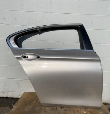 BMW 528i 535i 550i M5 F10 2011-2016 trasero derecho pasajero puerta carcasa OEM Foto 1 de 4