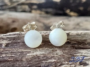 Sterling silver stud earrings inset with Mother of Pearl - Picture 1 of 17