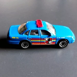 Matchbox made in China in 1996. Ford Crown Victoria. Blue. Scale 1:70 - Picture 1 of 6