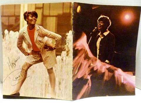 1968 DIONNE WARWICK Autograph CONCERT PROGRAM 14 Pages 27 Photos Cover