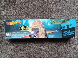 Mattel Hot Wheels Defeat the Cobra! Cobra Cave Track Set W5367 Unassembled 2012 - Picture 1 of 6