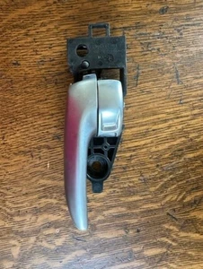 2015 Dodge Dart Drivers Front Inside Door Handle 545769 - Picture 1 of 12