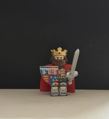 LEGO Castle King minifigure custom pad printed - Image 1 of 4