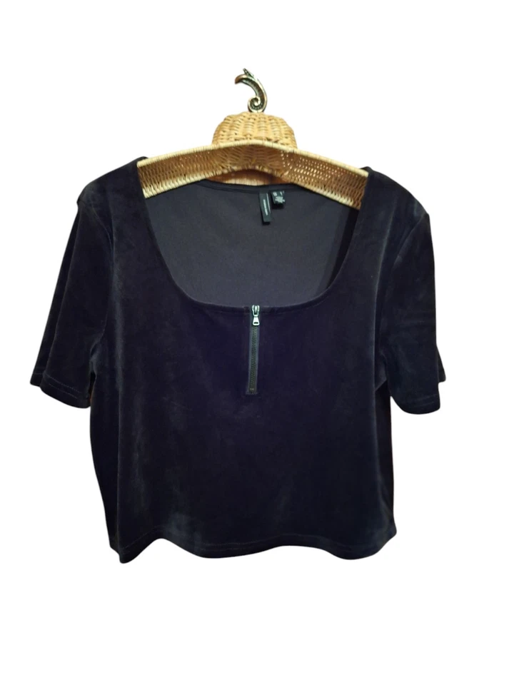 Top corto de terciopelo negro Vera Moda Athena 1/4 cremallera grande whisigoth bruja gótica Foto 1 de 4