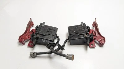 HYUNDAI SANTA FE MK3 BONNET HINGES & ACTUATORS FRONT LEFT & RIGHT SIDE PAIR 2014 - Image 1 of 4
