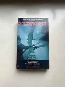Poltergeist James Kahn Steven Spielberg 1st Edition 1982 Movie Tie-In Paperback - Picture 1 of 7