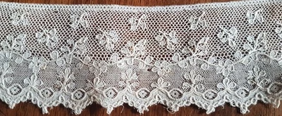DENTELLE -XIXe  -50 cm x 6 cm - Photo 1/3