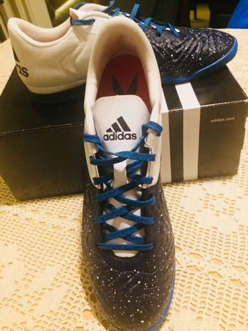 Indor Soccer Shoes USA team - Size 10 and 1/2 Cover