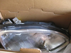 MERCEDES HEADLIGHT S320/430 W220 HID LEFT & RIGHT 2208200961 & 2208201061 - Picture 1 of 9
